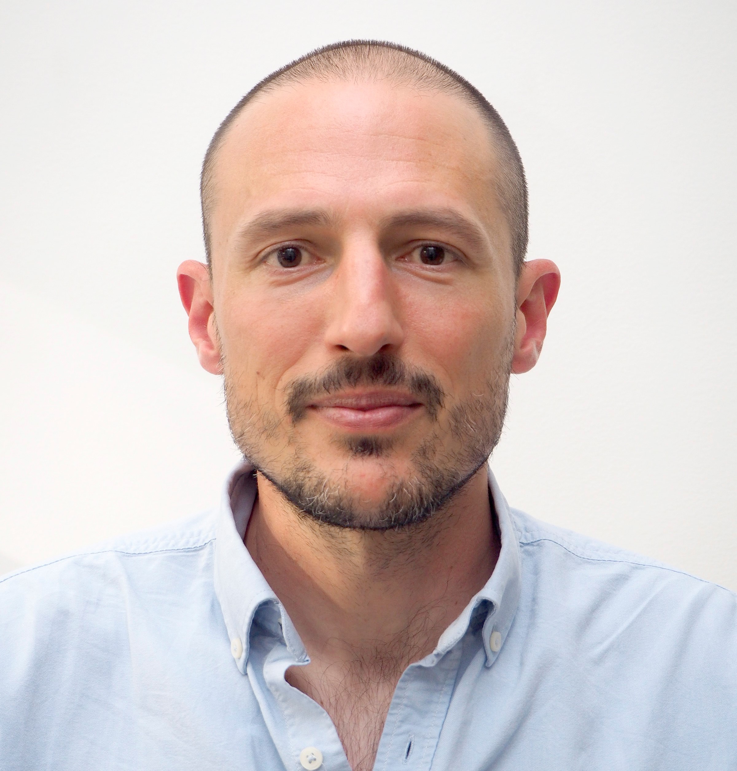 Doç. Dr. Alejandro DATAS (İSPANYA)